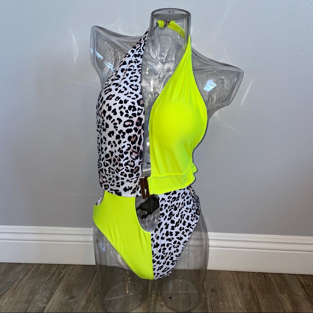 ONE PIECE SWIMSUIT
